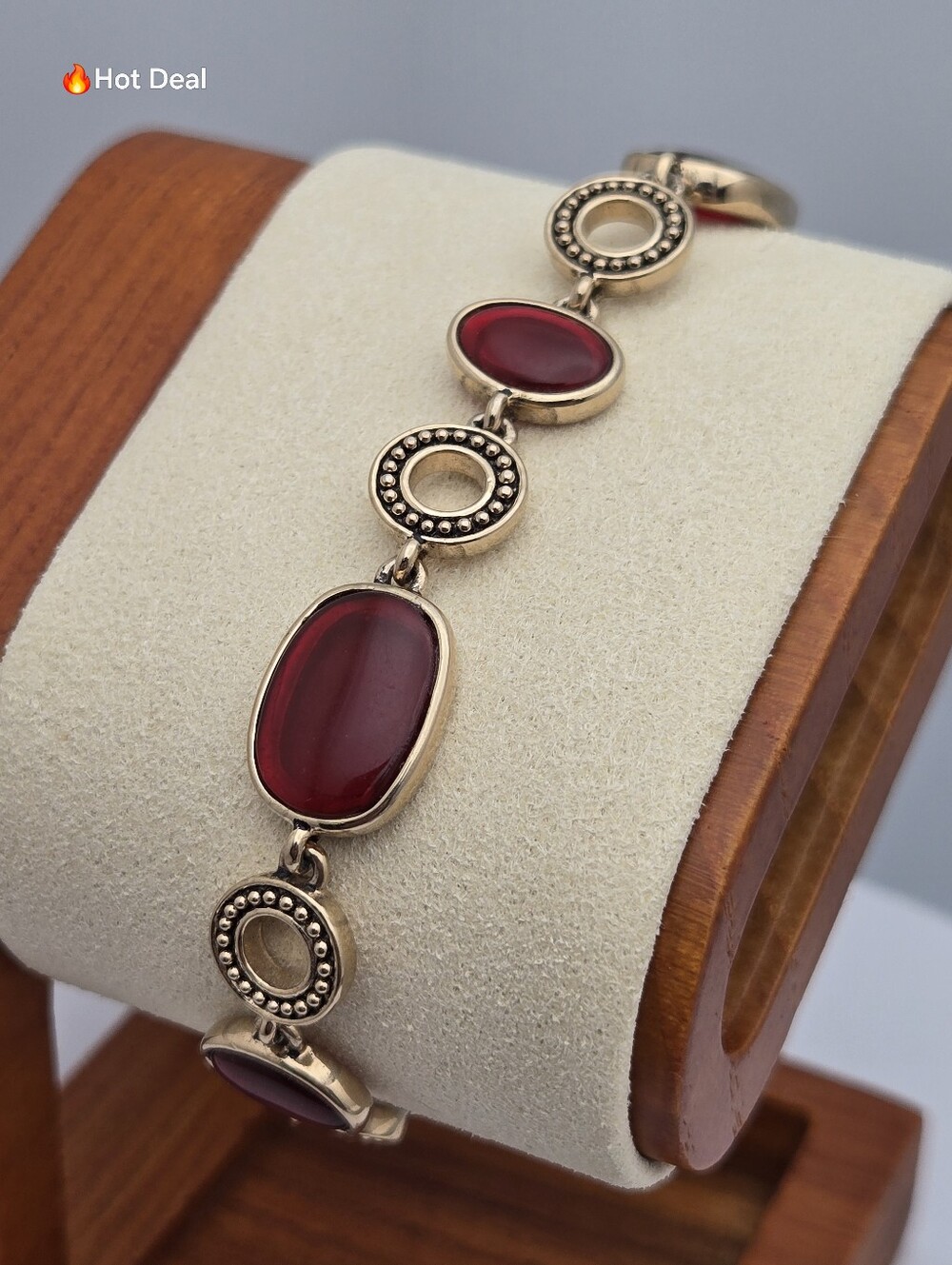 Monet Red Cabochon Ornate Gold Tone Link Bracelet 7.5"